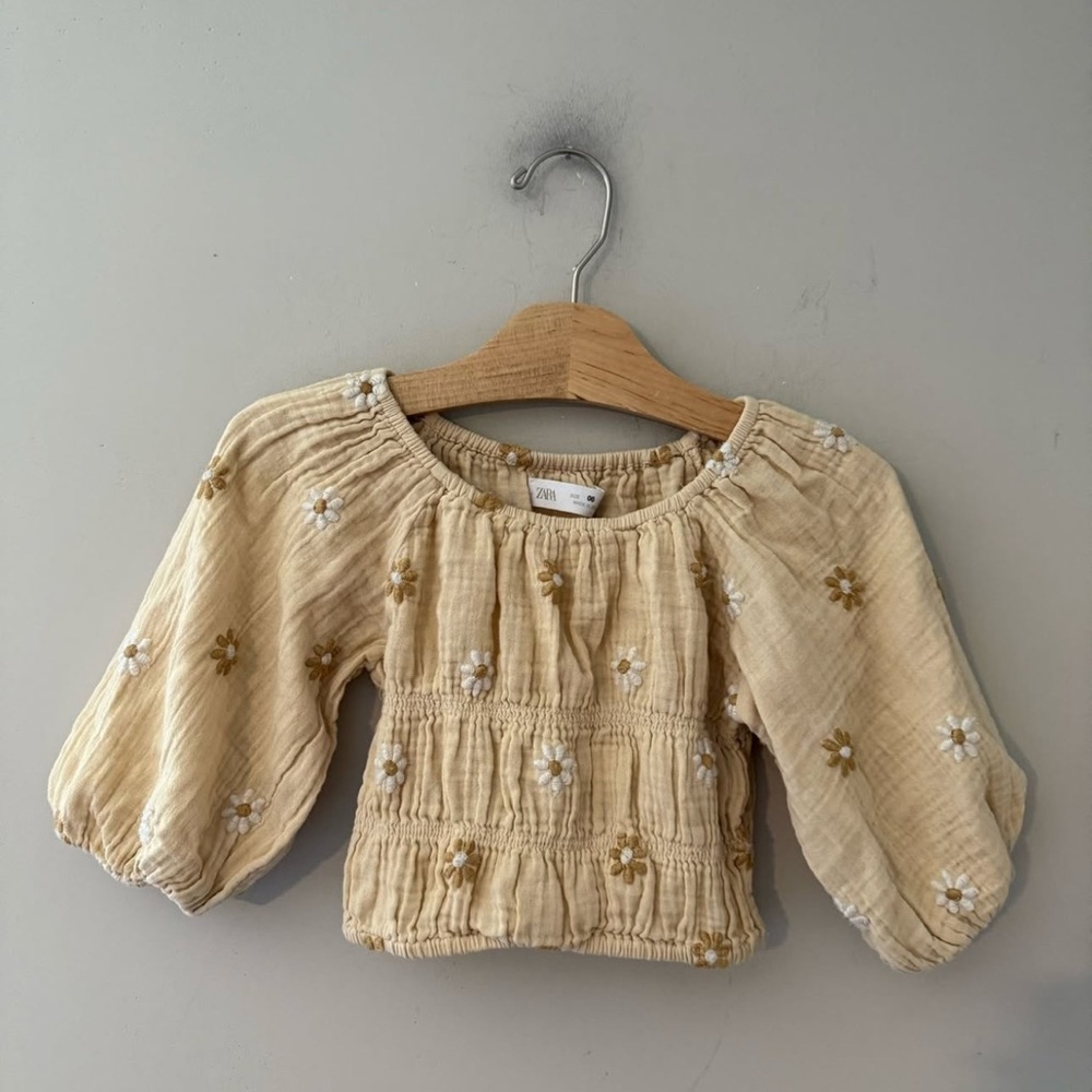 Zara embroidered crop top Daisy Cream Muslin Gauzy